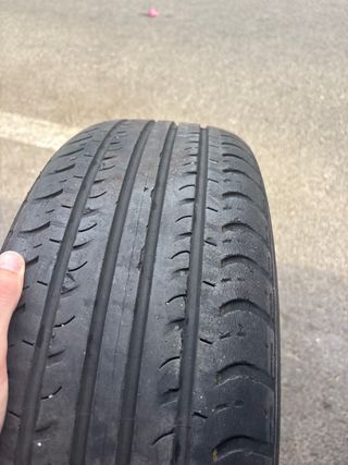 llanta y neumático Hankok 195/65R15