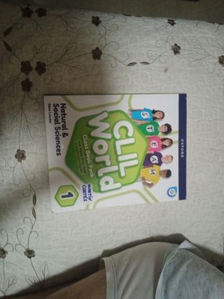 Libro 1° primaria CLIL WORLD Class Book Pack
