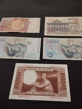 Billetes españoles antiguos: 100, 5000, 10000 pese