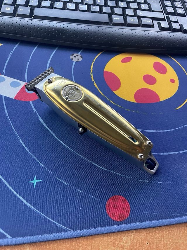 Recortadora Kemei 70 años