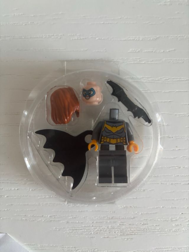 LEGO DC Super Heroes Batgirl