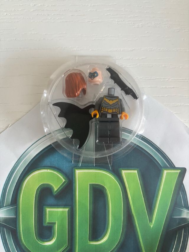 LEGO DC Super Heroes Batgirl