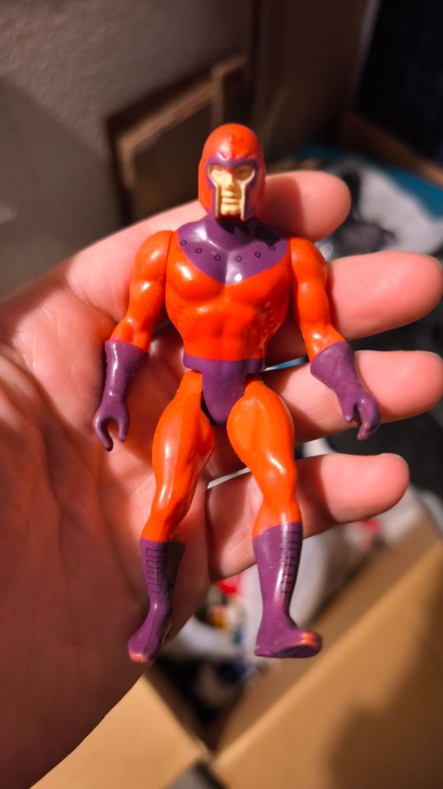 Magneto Secret Wars Mattel