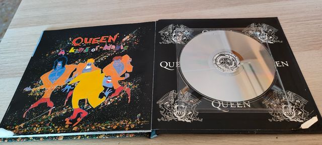 Libro CD Queen A Kind of Magic
