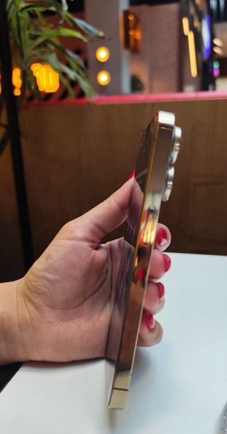 iPhone 13 Pro Dorado