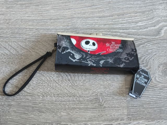 Nightmare Portatodo Vanity Red Night