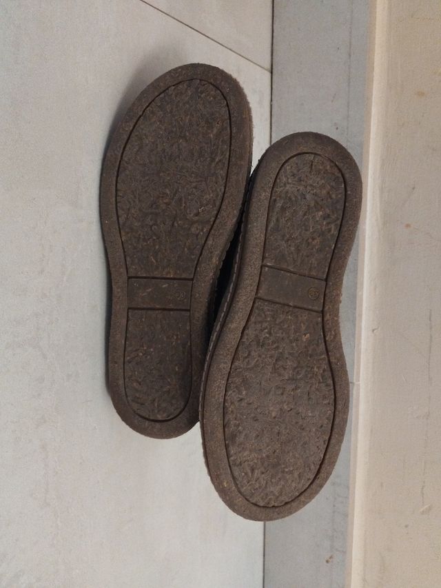 Botas niña talla 33 marca friboo