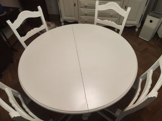 Mesa Comedor Provenzal Blanca/ cuatro sillas enea