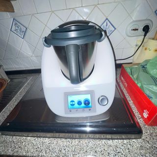Thermomix TM5 en perfecto estado
completa 