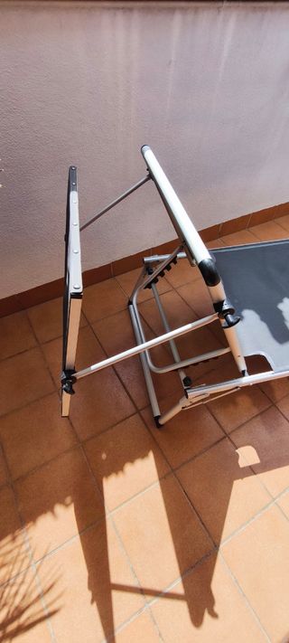 Tumbona de jardín aluminio gris