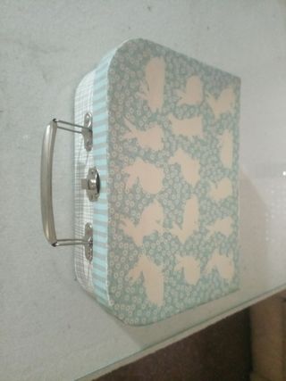 Libro en inglés y para colorear  Puss in boots