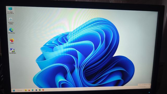 PC desktop completo in buone condizioni