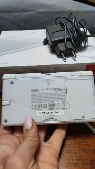 Nintendo DS Lite + 2 Giochi
