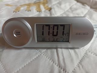 Reloj despertador Seiko digital