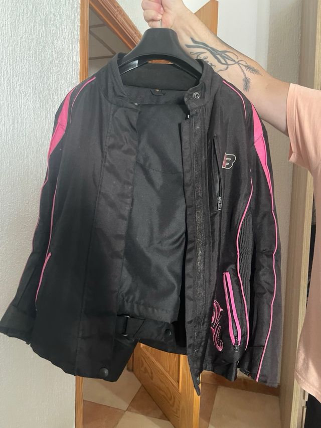 Chaqueta Moto Mujer Negra y Rosa