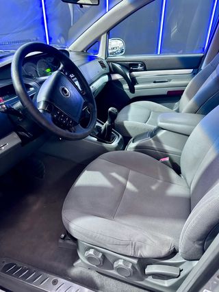 SSANGYONG Rodius 270Xdi