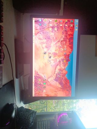 PC Plata Intel Core i7 con Pantalla BenQ