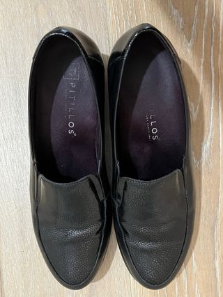 Zapatos con cuña marca Pitillos talla 39 negros