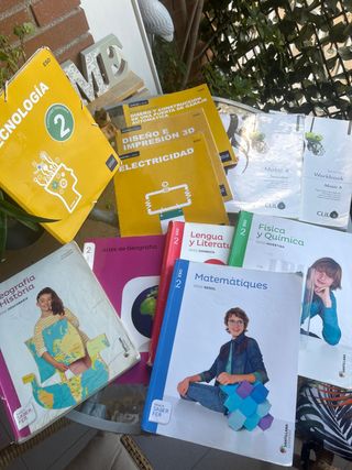 LOTE DE LIBROS DE 2ESO