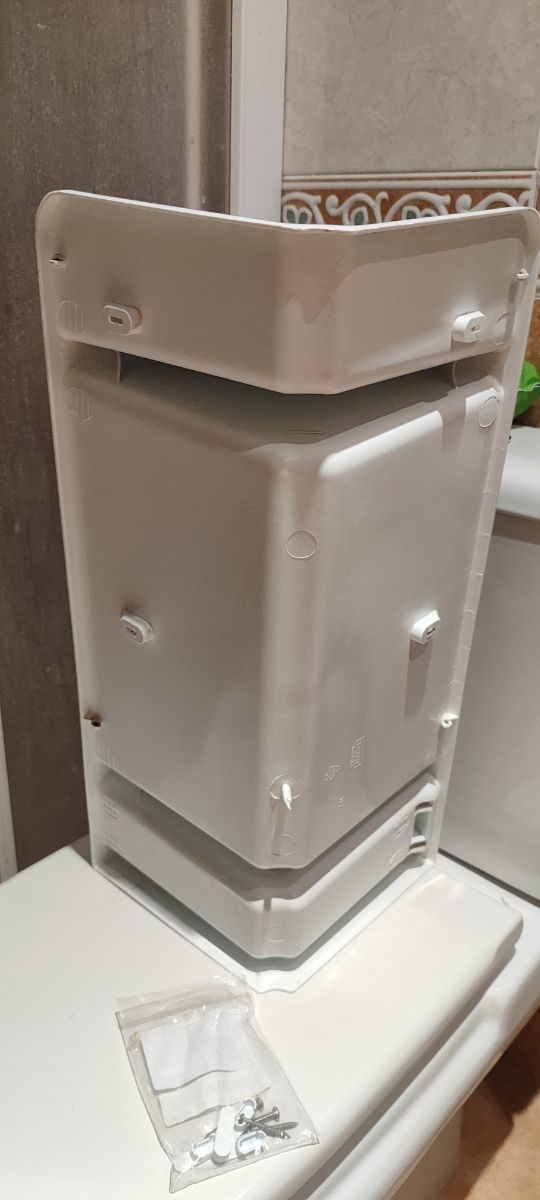 Estantería esquinera baño