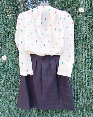 Conjunto falda y blusa estampado gotas