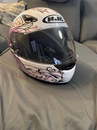Casco de moto HJC blanco con diseño
