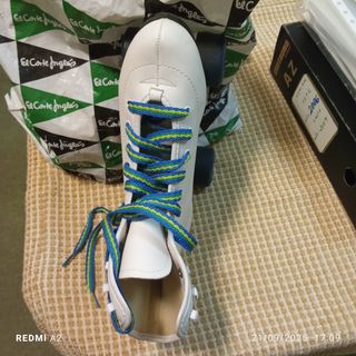 Patines de 4 ruedas blancos