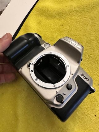Nikon F60