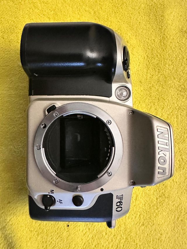 Nikon F60