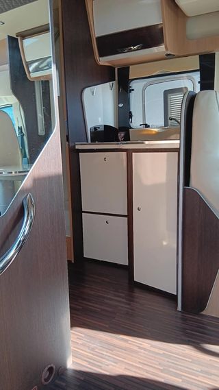 Autocaravana McLouis MC4 279 · 5 Plazas · Ford 170