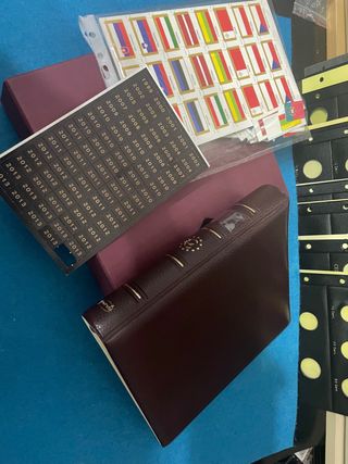 ALBUM Pardo + 8 hojas para Euros REGALO banderas