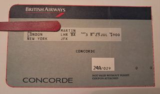 PIN E INSIGNIA AVION CONCORDE