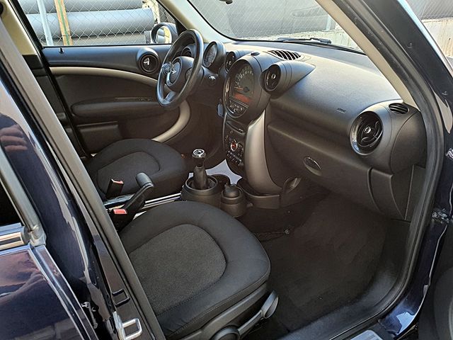 MINI Countryman, climatizador, bluetooth