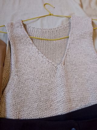 Conjunto de chaqueta, jersey y falda