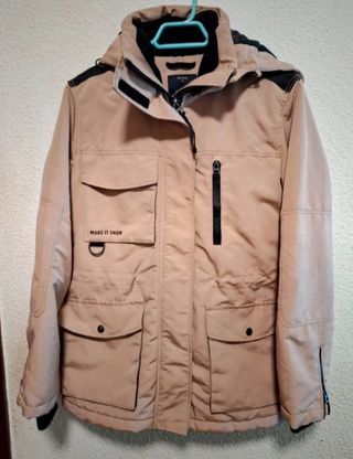 Chaqueta acolchada de snow de Bershka