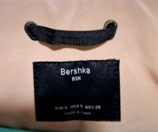 Chaqueta acolchada de snow de Bershka