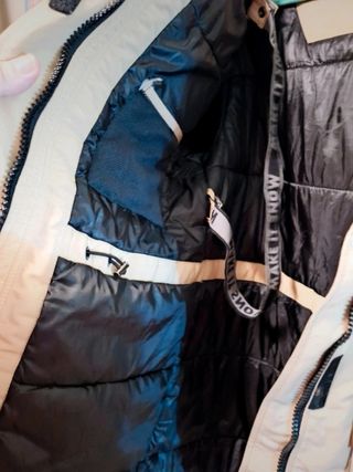 Chaqueta acolchada de snow de Bershka