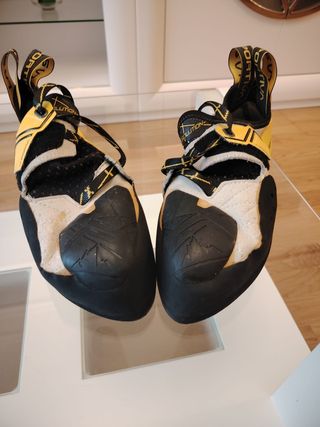 Zapatillas de escalada Gatos 
talla 40 LA SPORTIVA