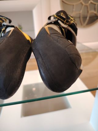 Zapatillas de escalada Gatos 
talla 40 LA SPORTIVA
