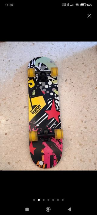 Skate Display monopatín con funda