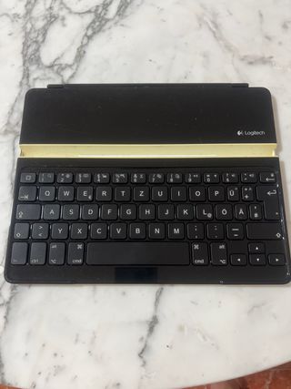 Teclado Logitech para iPad