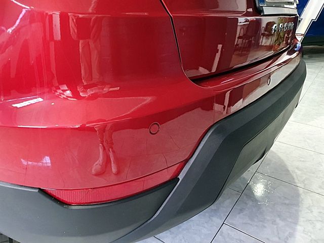 SEAT Arona. Full link, asistente de aparcamiento