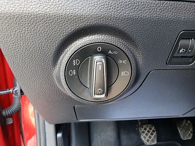 SEAT Arona. Full link, asistente de aparcamiento