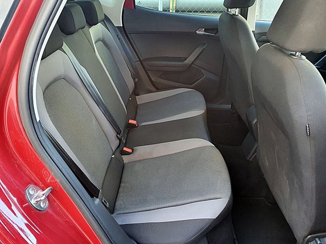 SEAT Arona. Full link, asistente de aparcamiento
