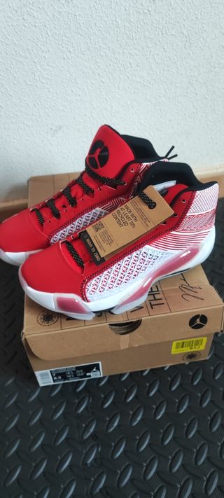 Zapatillas Jordan XXXVIII Talla 40