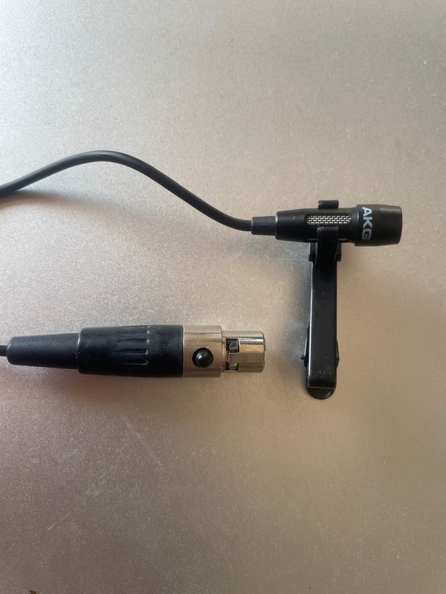 Micrófono omnidireccional lavalier AKG