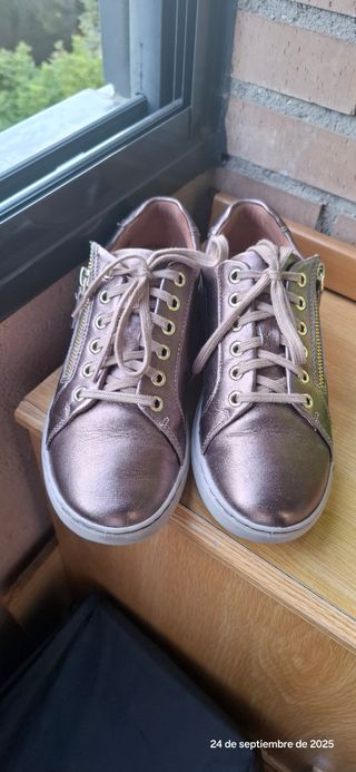 Zapatillas Clarks Sneakers color bronce. T.39