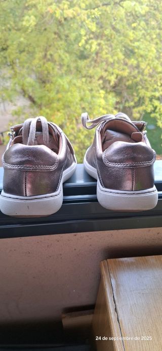 Zapatillas Clarks Sneakers color bronce. T.39