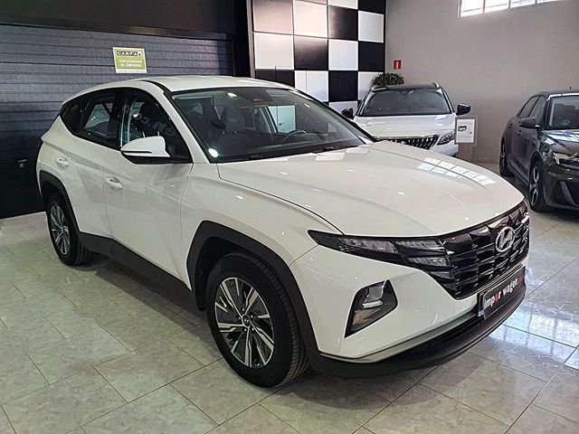 Hyundai Tucson, CARPLAY, Navegador, 6 velocidades.