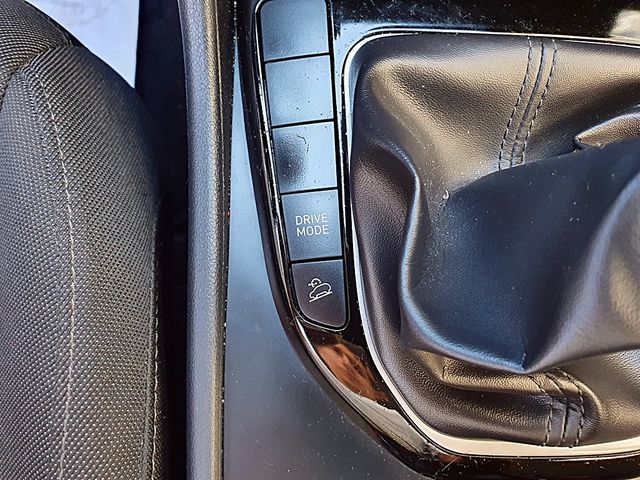 Hyundai Tucson, CARPLAY, Navegador, 6 velocidades.